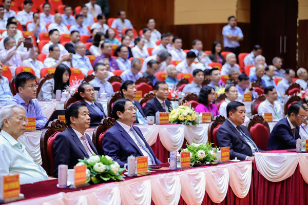 Thủ tướng dự Hội nghị công bố quy hoạch, xúc tiến đầu tư tỉnh Vĩnh Long