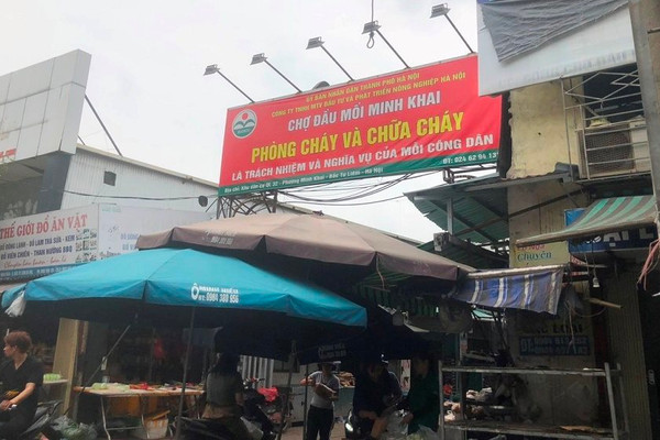 Hà Nội: Cảnh hoang tàn, nhếch nhác tại dự án chợ “đắp chiếu” hơn 20 năm