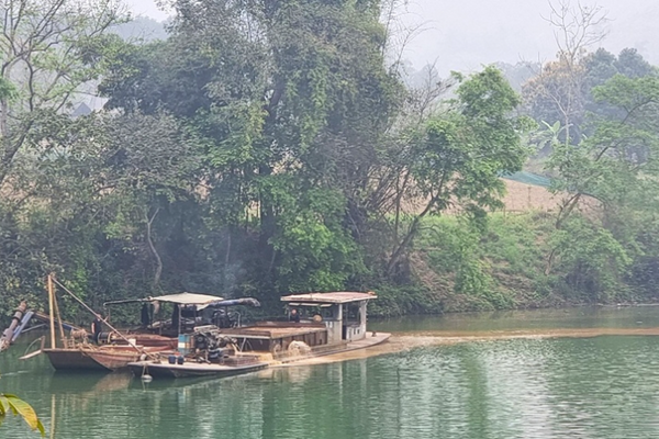 Lào Cai: Quản lý chặt khai thác cát sỏi lòng sông