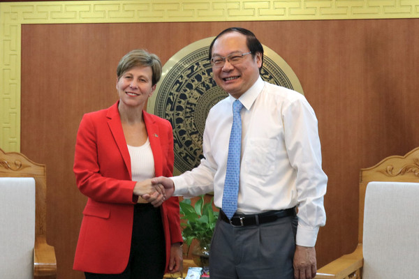 Úc tăng cường hợp tác về khí hậu và năng lượng với Việt Nam