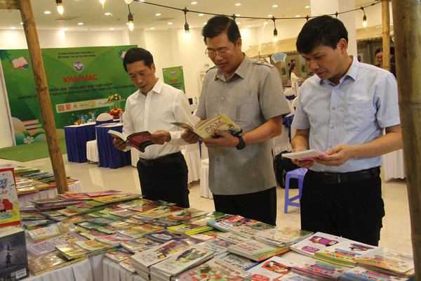 Sơn La: Trưng bày hơn 10.000 đầu sách hưởng ứng Ngày sách Việt Nam 2024