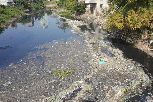 Bắc Ninh: Sông Ngũ Huyện Khê tiếp tục ô nhiễm