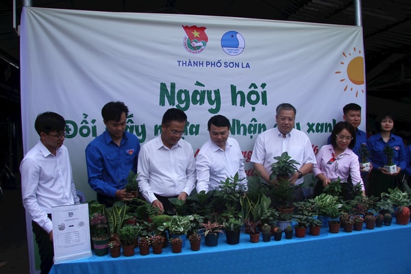 TP. Sơn La phát động phong trào tiên phong phân loại rác tại nguồn