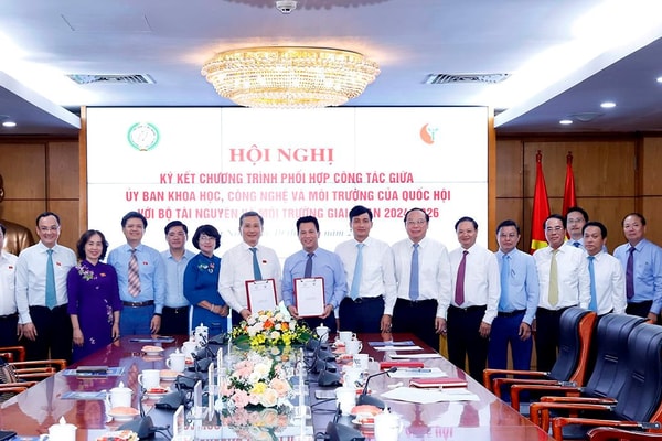 Bộ Tài nguyên và Môi trường ký kết chương trình phối hợp với Ủy ban Khoa học, Công nghệ và Môi trường của Quốc hội