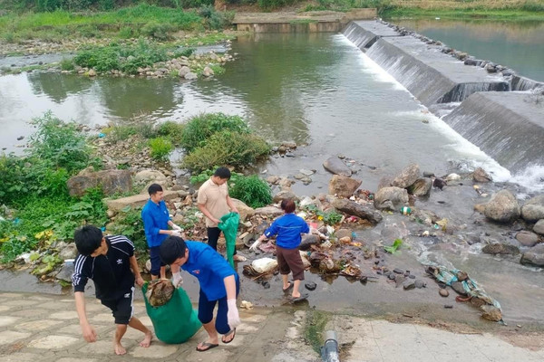 Phù Yên (Sơn La): Đôn đốc triển khai thực hiện tiêu chí môi trường