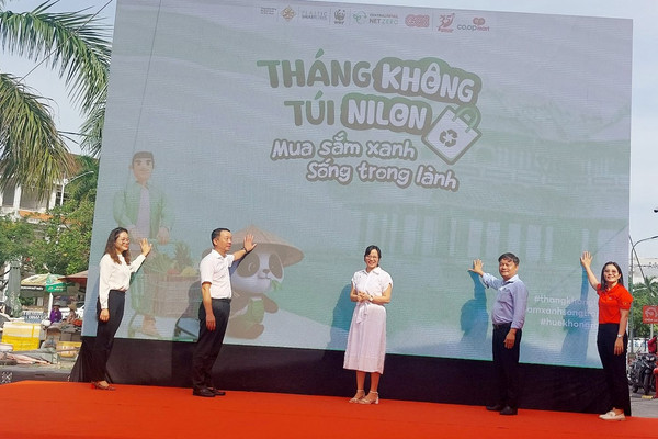 TP. Huế: Giảm rác thải nhựa với “Tháng không túi nilon”