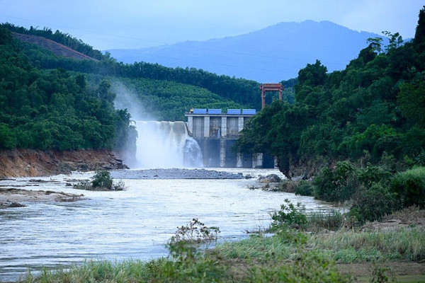 Nghệ An: Điều tiết xả nước thủy điện Châu Thắng
