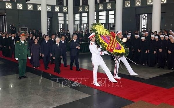 Đoàn Ban Chấp hành Trung ương Đảng viếng Tổng Bí thư Nguyễn Phú Trọng