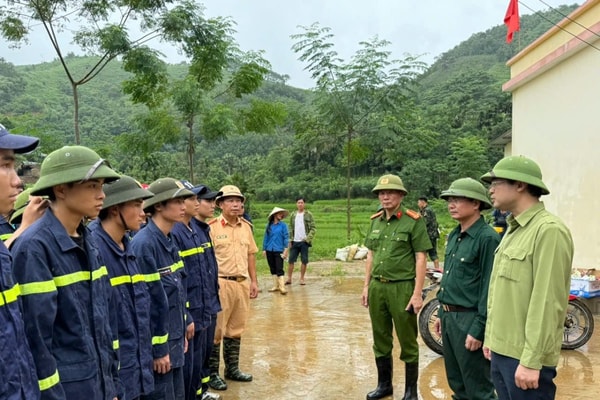 Lào Cai: Hơn 1.000 người khẩn trương tìm kiếm người mất tích tại Làng Nủ