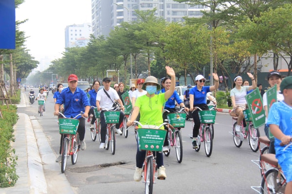 Báo Tài nguyên và Môi trường: Đạp xe hưởng ứng Chiến dịch “Làm sạch Thế giới năm 2024”