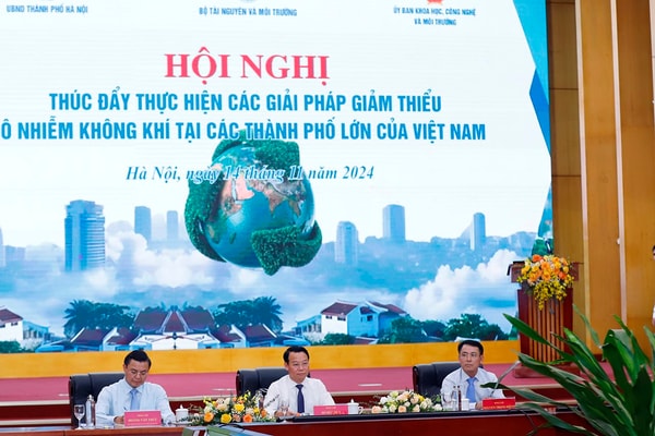 Bộ trưởng Đỗ Đức Duy chủ trì Hội nghị Thúc đẩy thực hiện các giải pháp giảm thiểu ô nhiễm không khí tại các đô thị lớn của Việt Nam