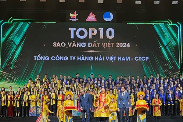 VIMC đứng trong Top 10 Sao Vàng đất Việt nhờ 5 giá trị cốt lõi