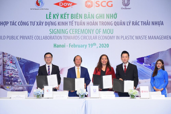 Lần đầu tiên có ký kết hợp tác công tư trong quản lý rác thải nhựa