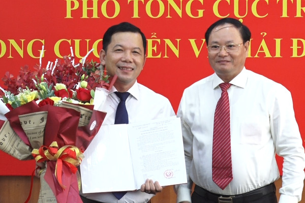 Trao Quyết định bổ nhiệm Phó Tổng cục trưởng Tổng cục Biển và Hải đảo Việt Nam 