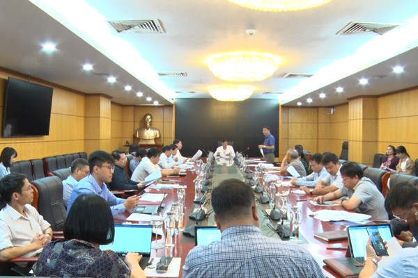 Thành viên Ban soạn thảo cho ý kiến về xây dựng Dự án Luật Khoáng sản (sửa đổi)