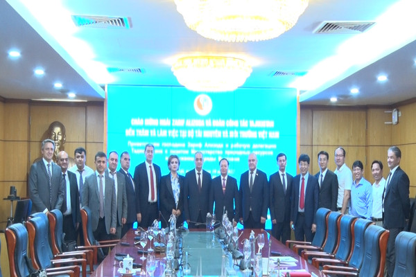 Tajikistan học hỏi kinh nghiệm quản lý đất đai của Việt Nam 