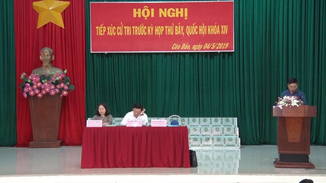 Bộ trưởng Trần Hồng Hà tiếp xúc cử tri huyện Côn Đảo