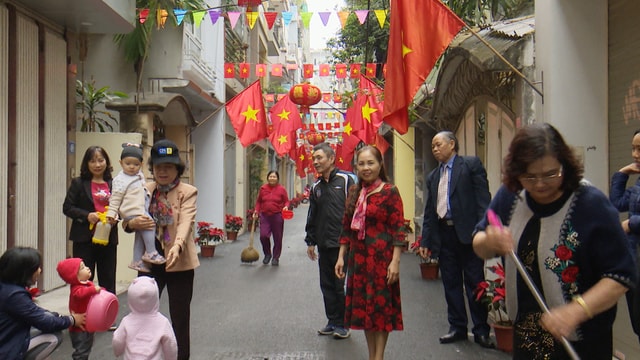Người dân Hà Nội rộn ràng dọn dẹp môi trường đón tết Tân Sửu 