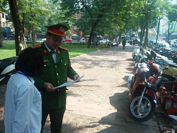 Hoàn Kiếm - Hà Nội: Xử phạt hơn 60 triệu đồng 3 điểm trông giữ xe vi phạm tại khu vực Hồ Gươm