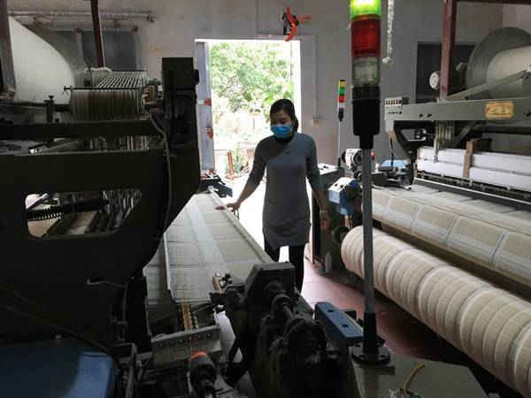 Hưng Hà (Thái Bình): Phát triển làng nghề dệt Phương La nhờ máy móc hiện đại để giảm thiểu ô nhiễm