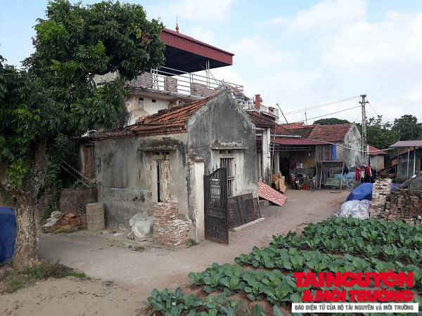 Khoái Châu - Hưng Yên: Nhà dân nứt toác, nguy cơ đổ sập vì thi công dự án trạm bơm Nghi Xuyên