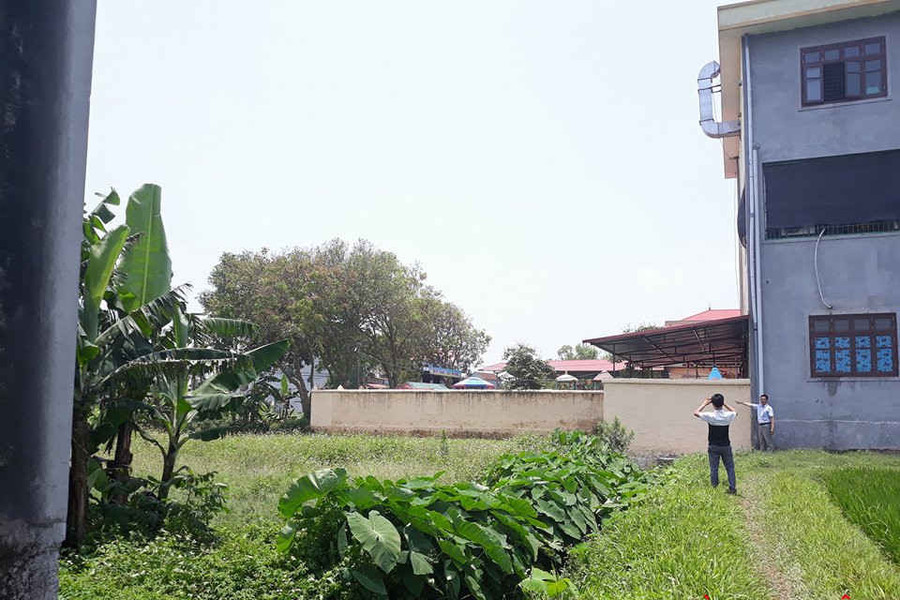 Chủ tịch tỉnh Bắc Ninh chỉ đạo kiểm tra việc Trường mầm non Tân Lãng lấn chiếm đất của dân