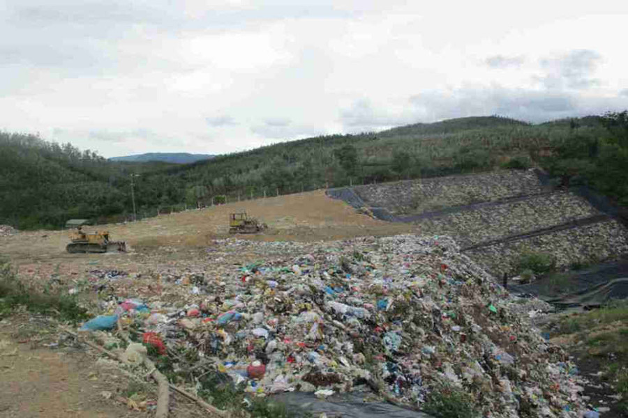 Phú Yên: 71 hộ dân sống gần khu nghĩa trang và bãi rác Thọ Vức bị ô nhiễm nặng cần phải nhanh chóng di dời