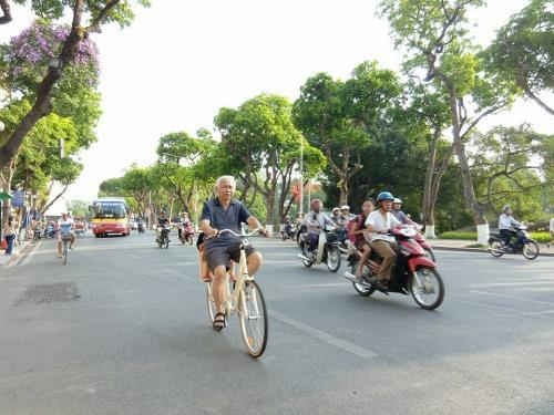 Thời tiết ngày 4/9: Hà Nội ngày nắng, gió nhẹ, Trung Bộ ngày nắng nóng