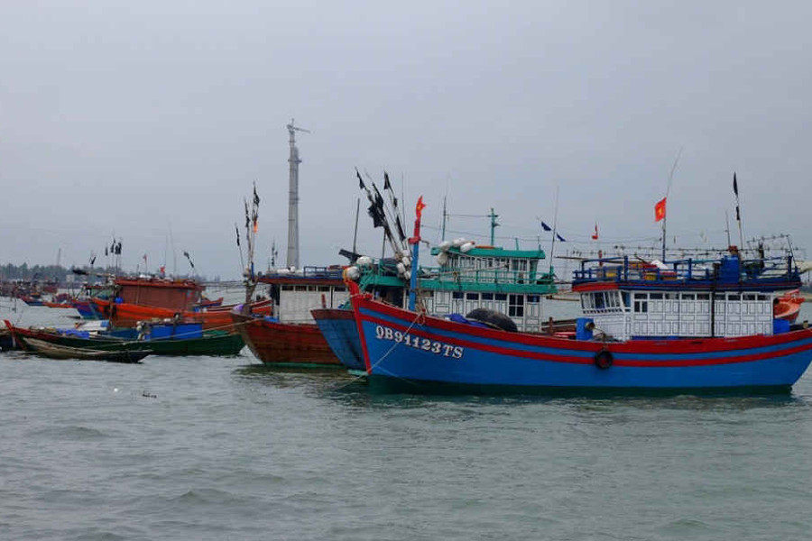 Phú Yên: Ngăn chặn khai thác thủy sản trái pháp luật khu vực biên giới biển