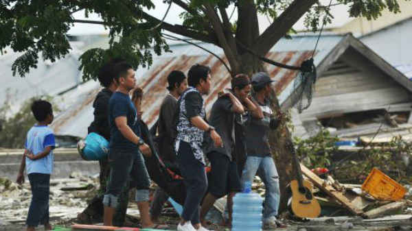 Động đất, sóng thần ở Indonesia: Số người chết tăng lên 832 người