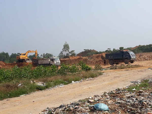 Thị xã Thái Hòa (Nghệ An): “Đất tặc” lộng hành sao không bị xử lý?