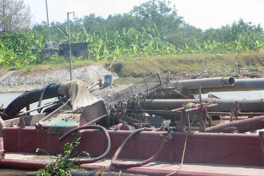 Cuộc chiến "ngao - cát" ở Hải Phòng: Hàng trăm tỉ đồng nhà nước “bốc hơi” nơi cửa biển