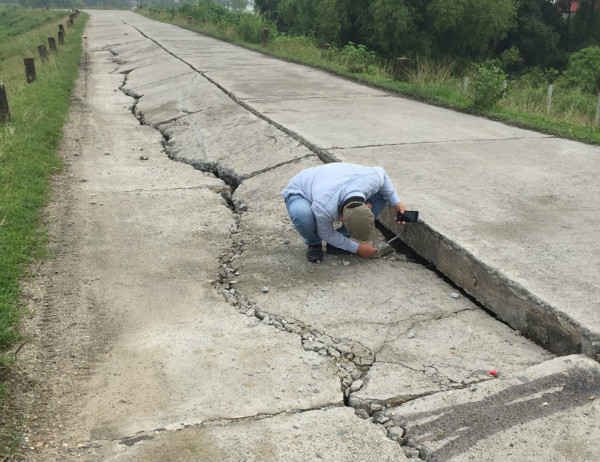 Hà Nội: Đẩy nhanh tiến độ xử lý sự cố lún sụt đê hữu Cầu