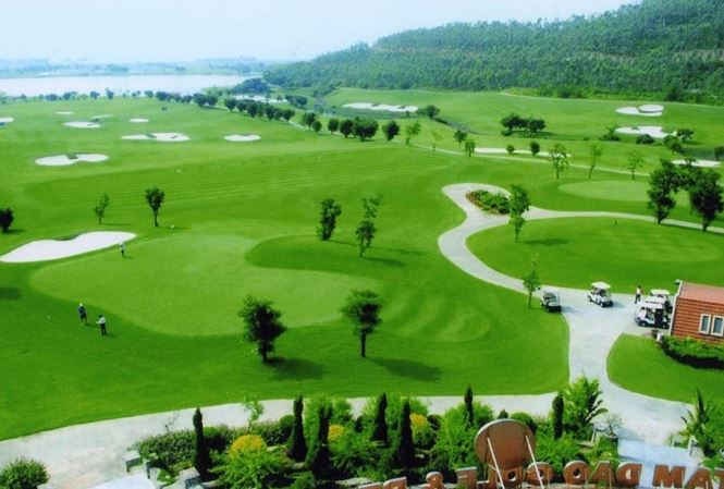 Không sử dụng đất trồng lúa màu mỡ làm sân golf