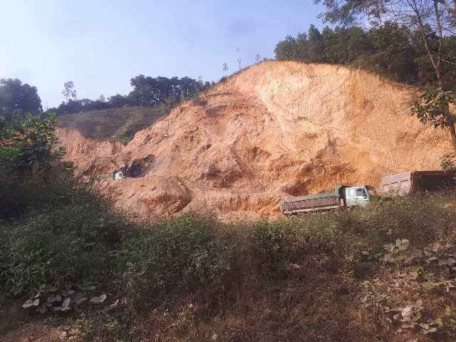 Huyện Lương Sơn, Hòa Bình: Báo động tình trạng khai thác đất không phép