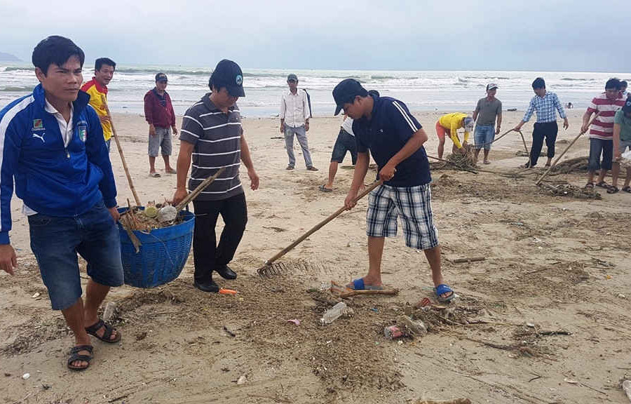 Đà Nẵng: Căng sức khắc phục hậu quả do mưa lớn