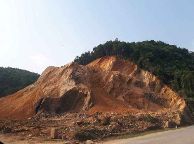 Lãnh đạo tỉnh Hòa Bình yêu cầu báo cáo vụ “đất tặc” lộng hành ở huyện Lương Sơn