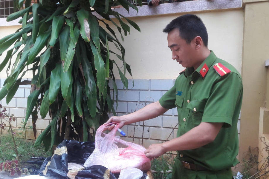 Quảng Trị: Phát hiện và bắt giữ 1,5 tấn sụn gà nhập lậu