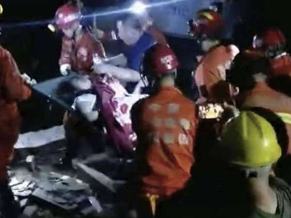 Động đất ở Trung Quốc: 11 người chết, 122 người bị thương