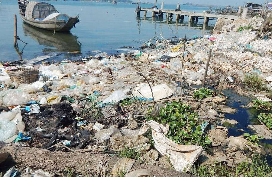 Thừa Thiên Huế: Xử lý dứt điểm tình trạng ô nhiễm môi trường tại cảng cá Thuận An