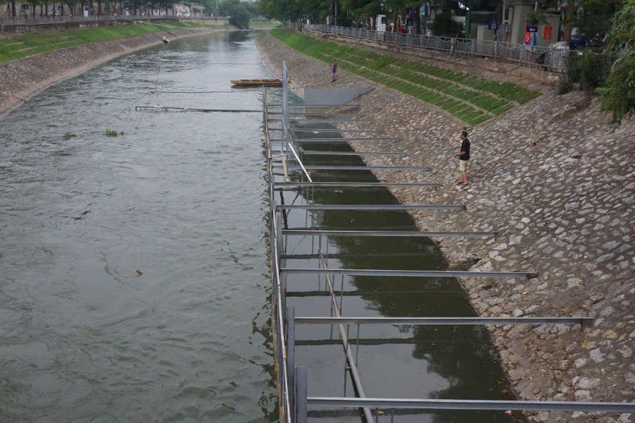 Việc xả nước hồ Tây vào sông Tô Lịch khiến quá trình thí điểm công nghệ xử lý nước thải Nhật Bản gần như phải làm lại từ đầu