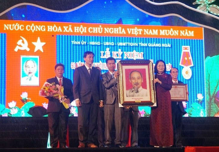 Phó Chủ tịch nước dự kỷ niệm 60 năm cuộc khởi nghĩa Trà Bồng