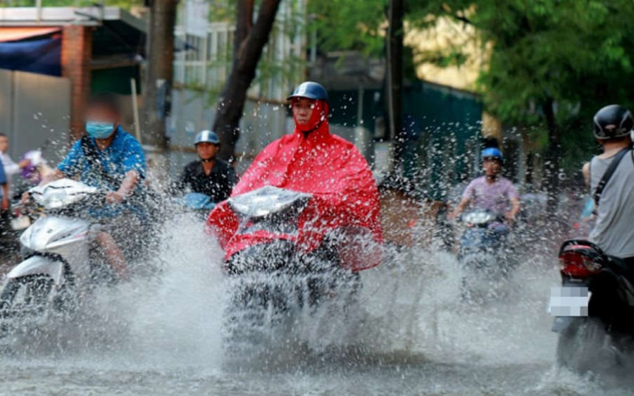 Thời tiết ngày 24/10: Cảnh báo dông, lốc, sét, mưa lớn cục bộ ở Bắc Bộ, Trung Bộ