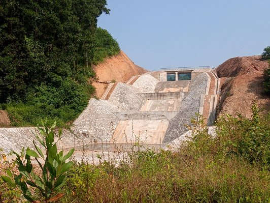 Thái Nguyên: Đồng khô "khát cháy", hồ Vân Hán "cạn vốn" xây dựng