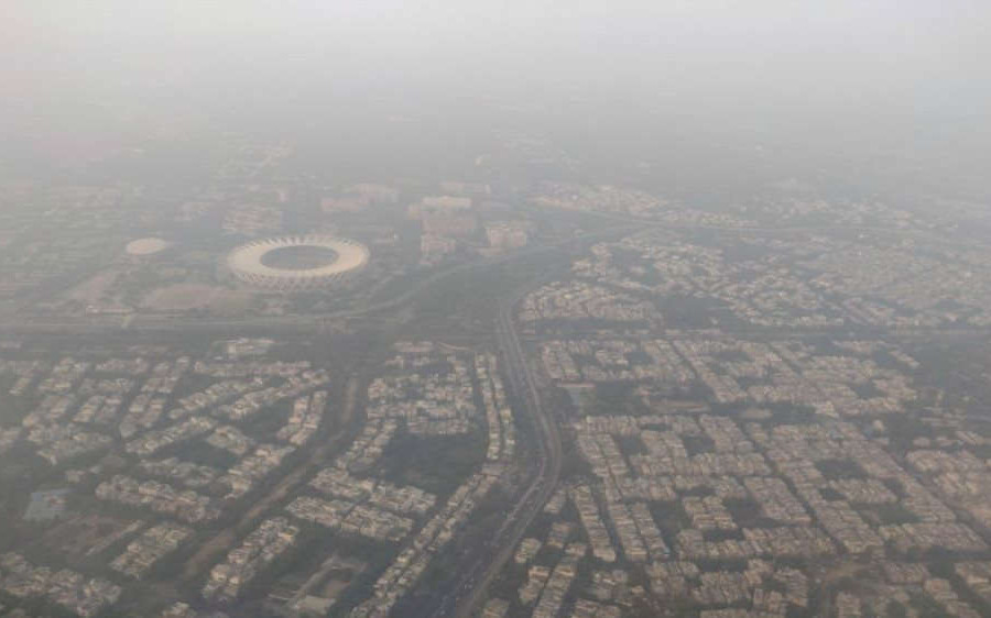 Chất lượng không khí của Delhi “báo động” do khói mù độc hại kéo dài