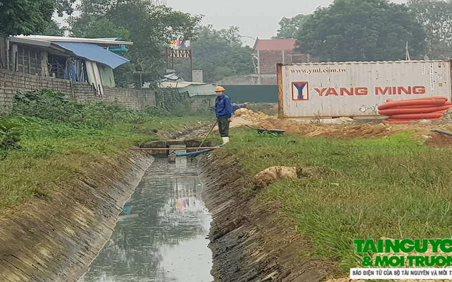 Triệu Sơn (Thanh Hóa): Dân “tố” doanh nghiệp xả dầu ra ruộng gây ô nhiễm môi trường