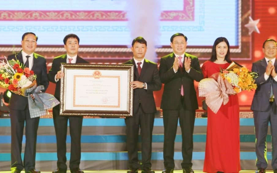 Hà Tĩnh: Huyện Can Lộc đón bằng công nhận đạt chuẩn Nông thôn mới