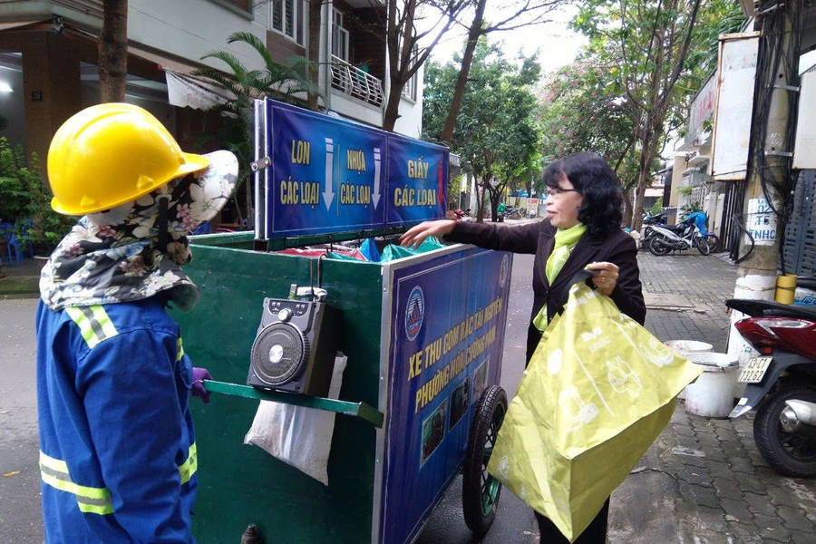 Người dân Đà Nẵng tích cực phân loại rác tại nguồn