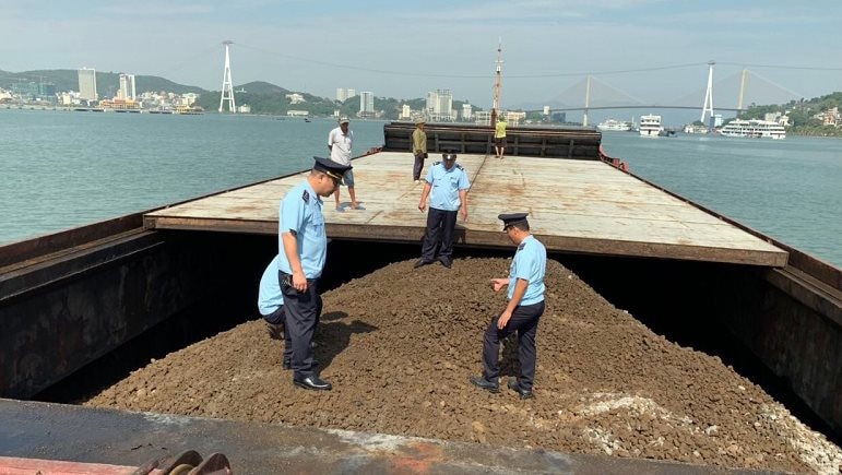 Phạt 160 triệu đồng vì vận chuyển trên 5,2 nghìn tấn quặng không rõ nguồn gốc