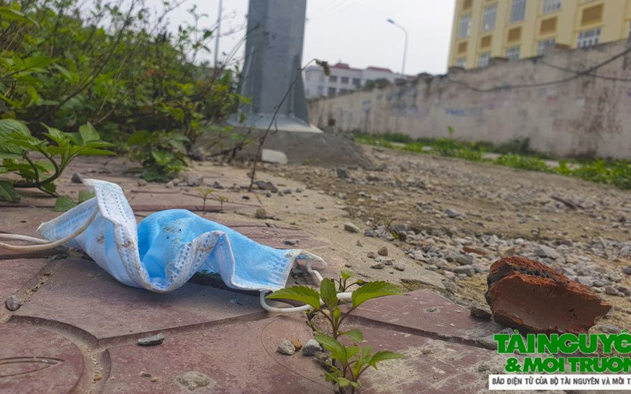 TP. Thanh Hóa: Tiềm ẩn nguy cơ lây lan dịch bệnh từ rác thải khẩu trang